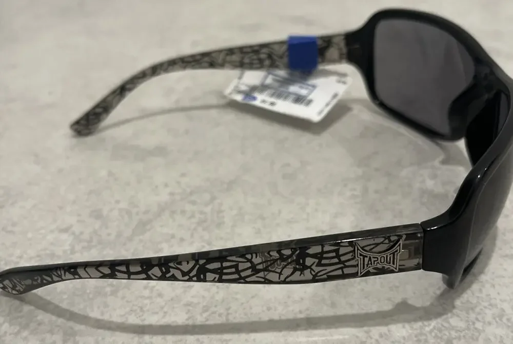 Brand New Vintage Y2K Tapout Sunglasses Grunge Web Patterns Metal Logo Rare